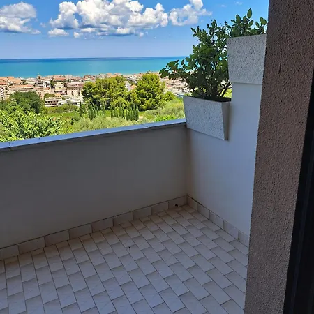 Apartment Casa Vista Mare Con Giardino
