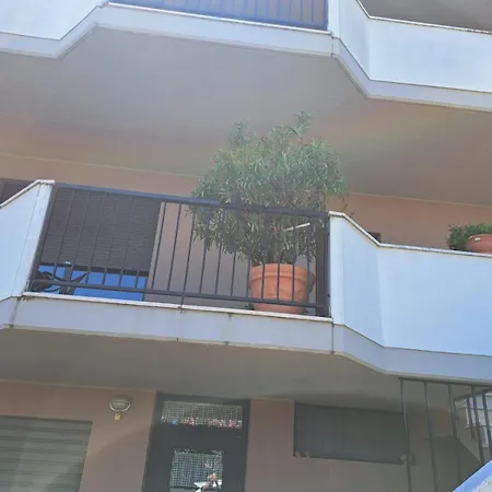 Casa Vista Mare Con Giardino Apartment